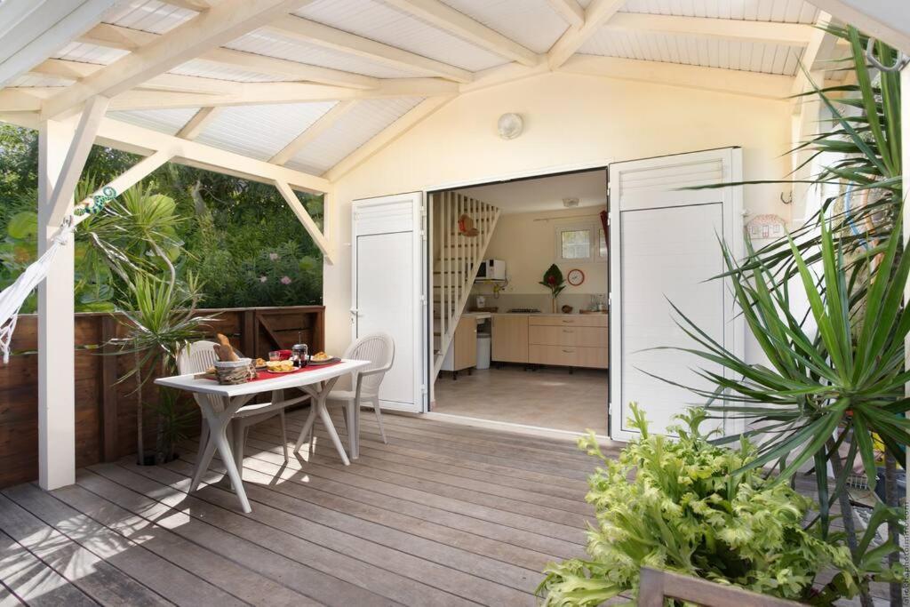 Cabanon En Bord De Plage, Anse Figuier Villa Riviere-Pilote Exterior photo